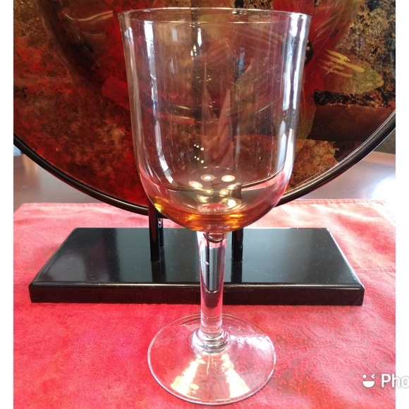 Amber Water, Wine Glasses - Picture 2 of 3